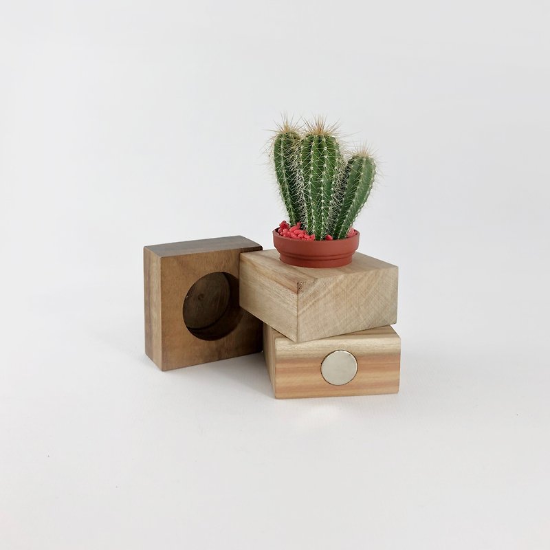 Magnetic mini pot - Pottery & Ceramics - Wood 