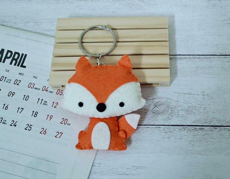 可愛狐狸鑰匙圈.吊飾.禮品小物 - 吊飾/掛飾 - 其他人造纖維 