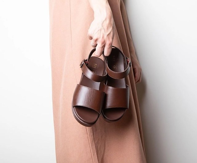 MANA レザーオープントゥサンダル 黒茶 MANA レザーオープントゥサンダル 黒茶 MANA レザーオープントゥ