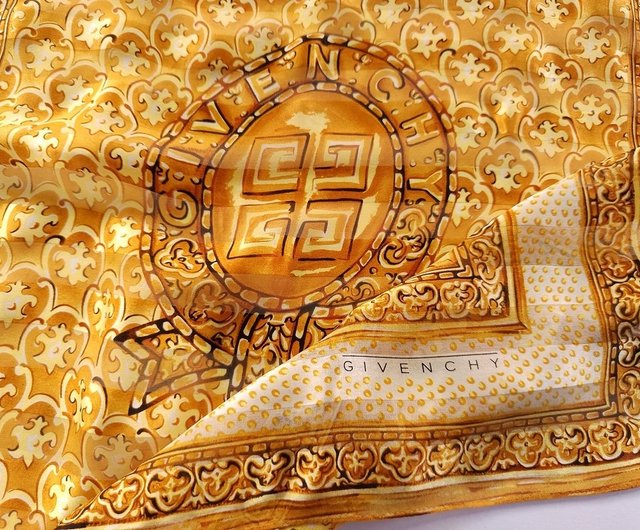 希少 ヴィンテージ ジバンシー 赤と黄色のダイヤモンド模様 襟元スカーフ 希少 ヴィンテージ ジバンシー 赤と黄色のダイヤモンド模様 襟元