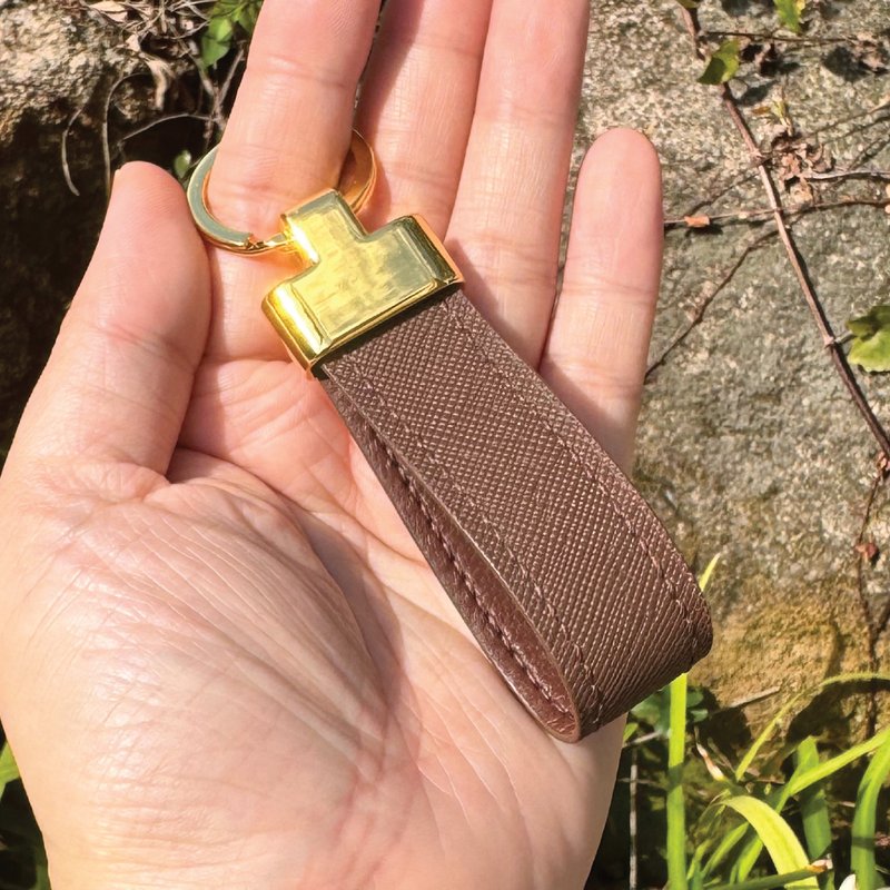 【皮革鑰匙圈】啡色十字紋牛皮/鎖匙扣/隨身小物/閨蜜禮物 - 鑰匙圈/鑰匙包 - 真皮 咖啡色