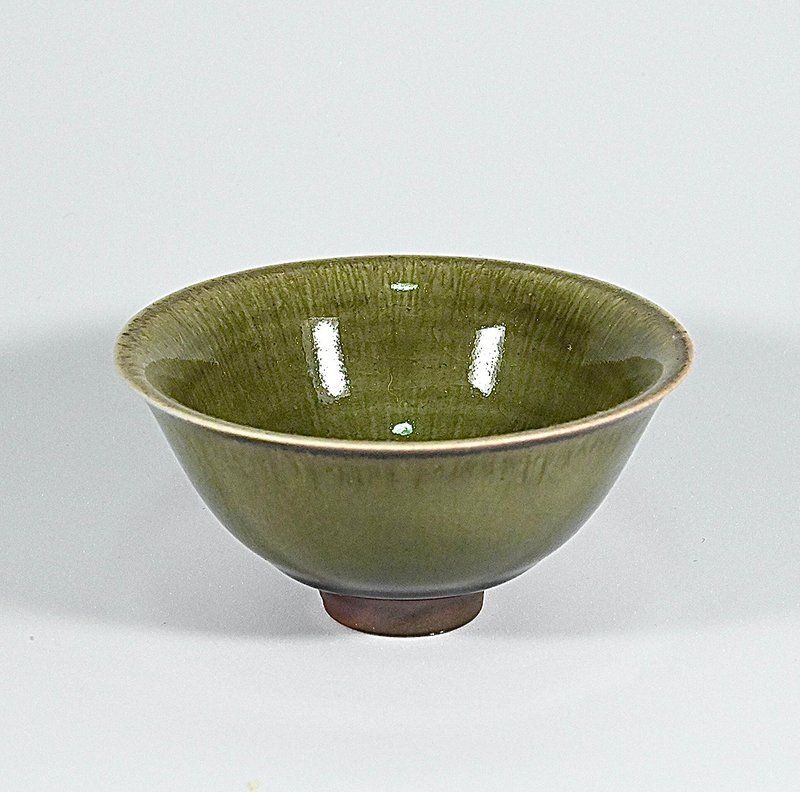 Hand-made wood-fired Longquan celadon tea bowl LONG016 - ถ้วย - วัสดุอื่นๆ 