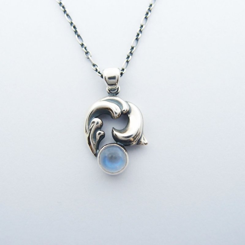 [Classic Series 1] Curly Grass Pattern Moonstone 925 Silver Necklace - สร้อยคอ - เครื่องเพชรพลอย สีน้ำเงิน