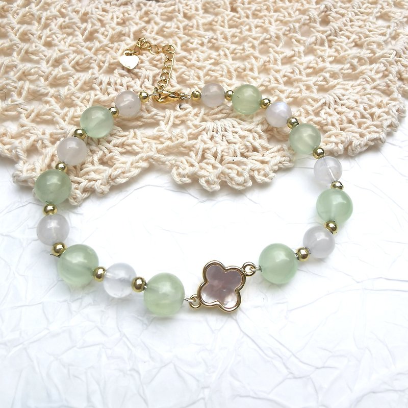 Lucky Charm (Prehnite, Moonstone, Lucky Clover) Natural Crystal Bracelet - สร้อยข้อมือ - คริสตัล สีเขียว