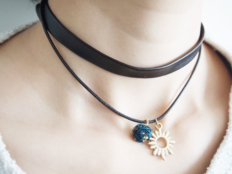 Miao handmade round cell type navy blue Bronze ball of solar Pendant MP062 - Chokers - Other Metals Blue