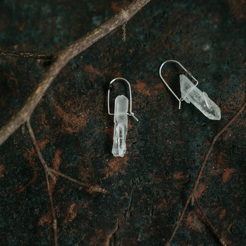 White crystal raw ore earrings - ต่างหู - เงิน ขาว