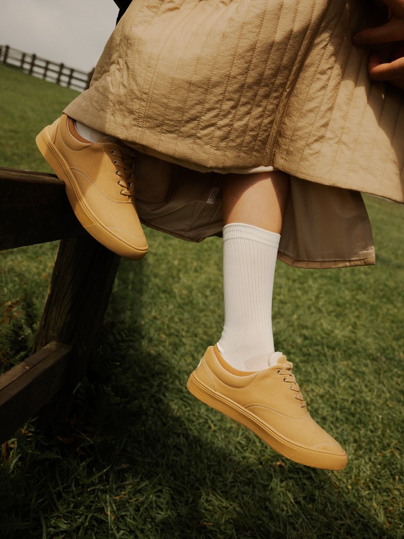 麂皮帆布鞋 Re:Suede Beige Women 女款卡其色 - 女休閒鞋/帆布鞋 - 棉．麻 卡其色