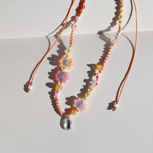 ELBRAZA Water drop flower orange pink pastel woven waxed cord choker necklace