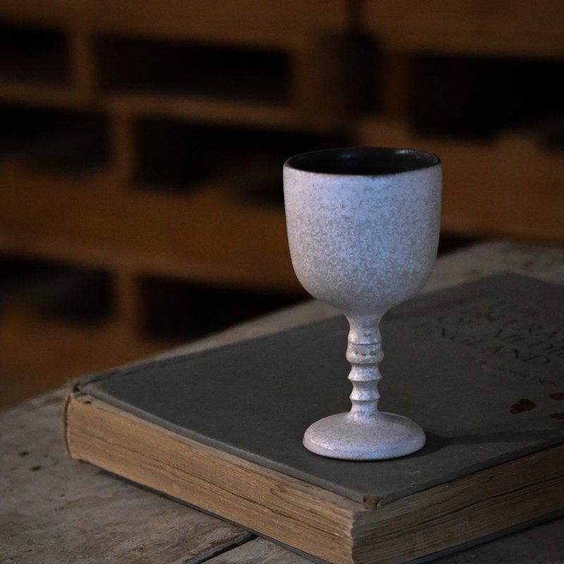 hummii | DAPPLE BLANC GOBLET. S noun. - Bar Glasses & Drinkware - Pottery White