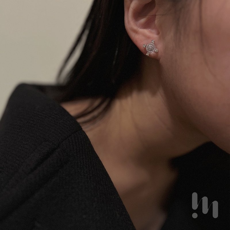 光纖交織 │ 水晶 925純銀 耳環 LIM:M PROJECT - 耳環/耳夾/耳骨夾 - 純銀 銀色