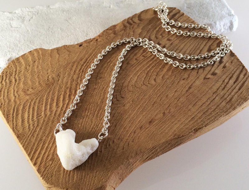 与那国島の♡珊瑚 ＳＶチェーンネックレス - 項鍊 - 其他金屬 