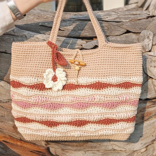 ∣波浪ショルダーバッグ∣ ショルダーバッグ • ハンドメイド