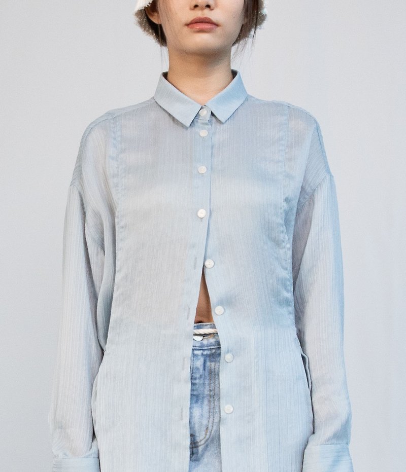夏季透膚開叉襯衫/ 水藍 - 女襯衫 - 其他人造纖維 藍色