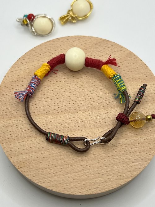 AnmiK handmade jewelry 新年象骨幸運皮繩手環