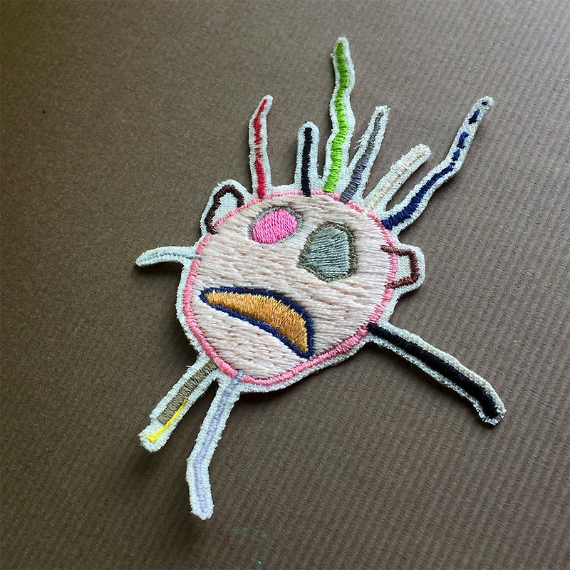 งานปัก เข็มกลัด/พิน หลากหลายสี - Hand-embroidered brooch/hot cloth stickers small monster collection No. 5