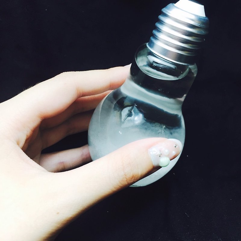 US light bulb storm glass (bottles Storm) Storm Glass △ of crystallization, go anywhere in the snow (Taiwan Limited) | Gaitian small aluminum cylinders | home decorations - ของวางตกแต่ง - แก้ว สีใส