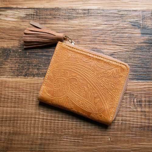 Leather Goods Shop Hallelujah 【日本手工製】客製刻字 佩斯利花紋 短皮夾 流蘇吊飾 駝色