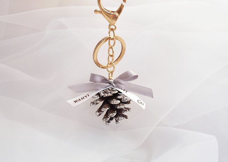 大刷白松果 橡果 果實鑰匙圈 吊飾 乾燥花 婚禮小物 畢業禮物 - 鑰匙圈/鑰匙包 - 植物．花 銀色
