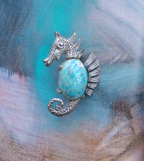 老時光角落 Vintage Jewelry 西洋古董飾品 銀色調 小巧 可愛海馬 別針