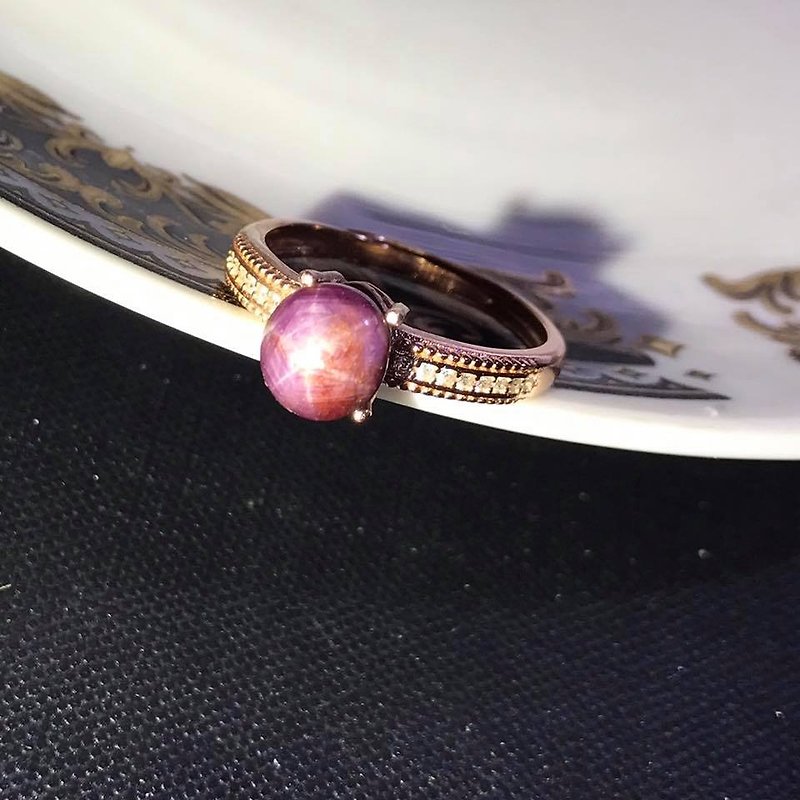 Lost and find [925] natural stone Star Sapphire red corundum ring - แหวนทั่วไป - เครื่องเพชรพลอย สีแดง