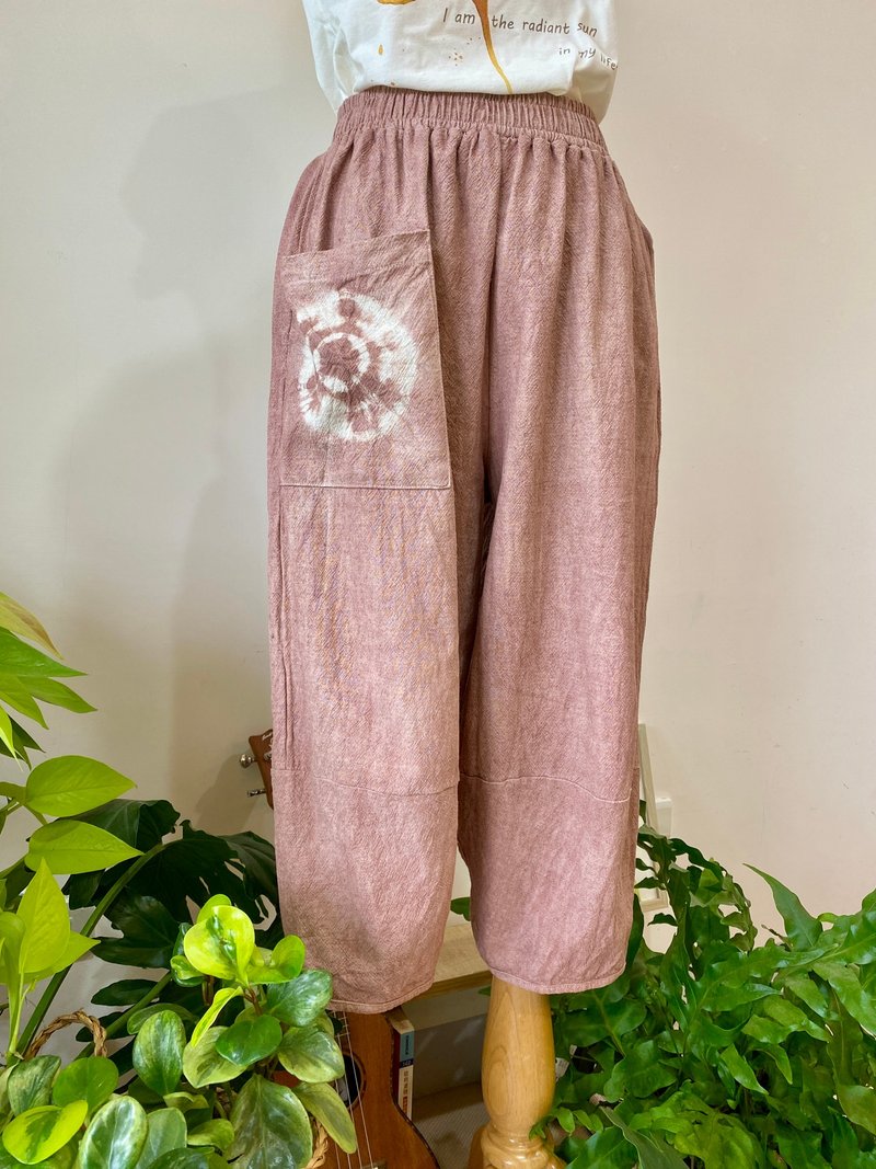 Linen 7-8 point pants, lotus pink, are dyed with Japanese mineral mud and are 100% Linen. - Women's Shorts - Cotton & Hemp Pink