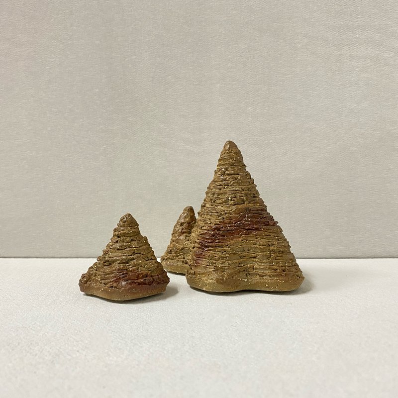 【Eternal Burning】Handmade Ceramic Hiking Decoration Living Home Furnishings - Items for Display - Porcelain Brown