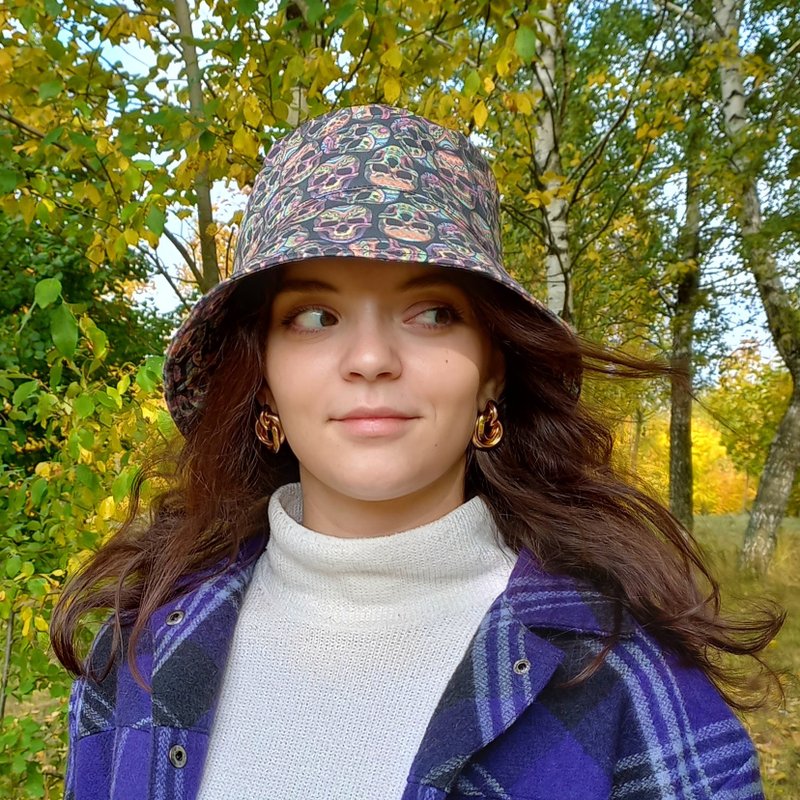 Cotton bucket hat with skulls. Summer sun hat, for traveling and walking. - 帽子 - 棉．麻 多色
