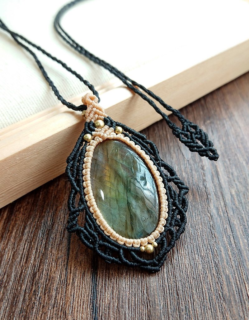 Misssheep P02 Bohemian Ethnic Style South American Waxed Braided Labradorite Pendant Necklace - Necklaces - Other Materials Black