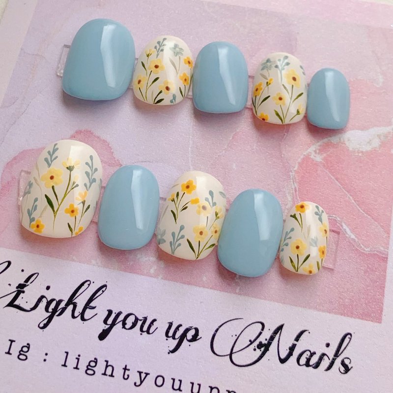 Light you up 小小花園美甲/穿戴甲/訂製美甲貼片 NA76 - 指甲油/指甲貼 - 其他材質 藍色