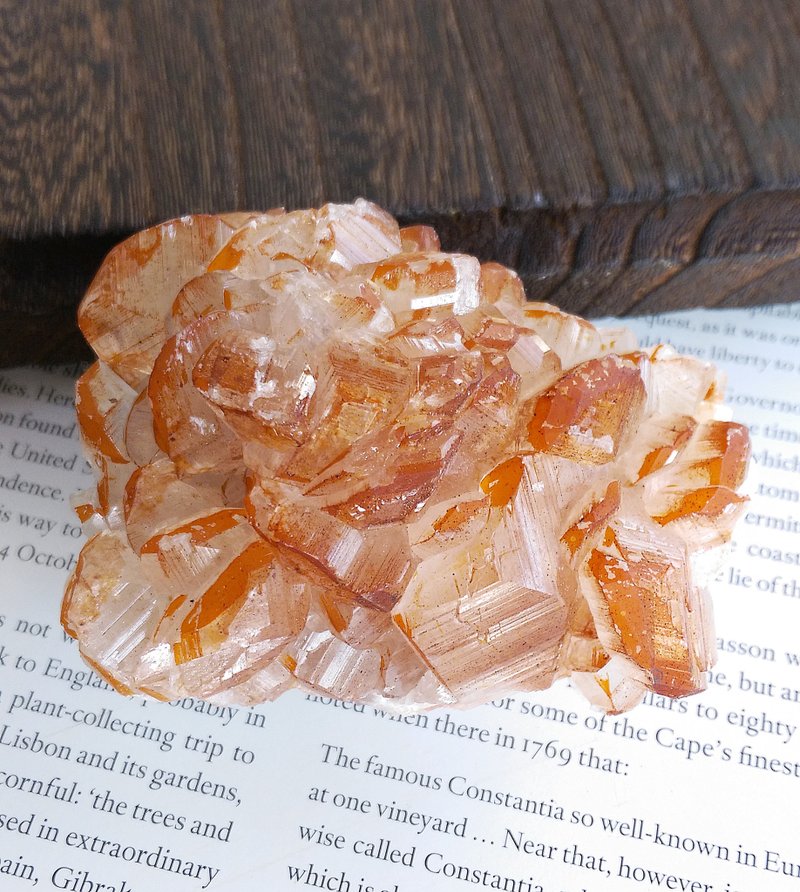 Calcite 湖北產地 紅方解石 賓士奔馳方解石 天然礦石 原礦 - 擺飾/家飾品 - 其他材質 