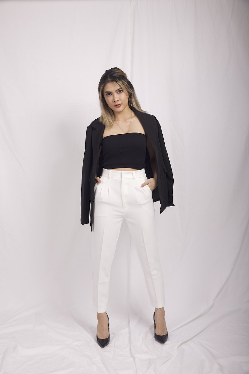 Billie Slim pants in White. Best Seller Trousers. Relax Leisure - Women's Pants - Eco-Friendly Materials White