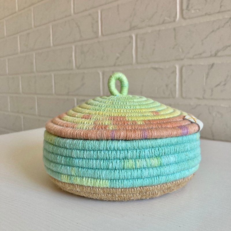 Mini storage basket with lid 12.5 cm x 11 cm - 居家收納/收納盒/儲物盒 - 棉．麻 綠色