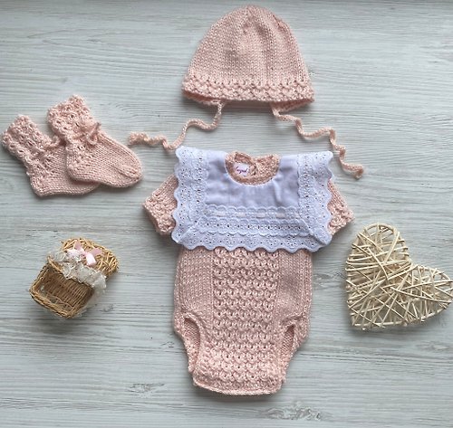 V.I.Angel Hand knit pink outfit for baby girl: romper, hat, socks. Take home outfit.