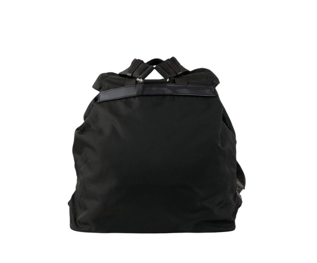 日本直送名牌中古包】PRADA プラダバックパックカーキ