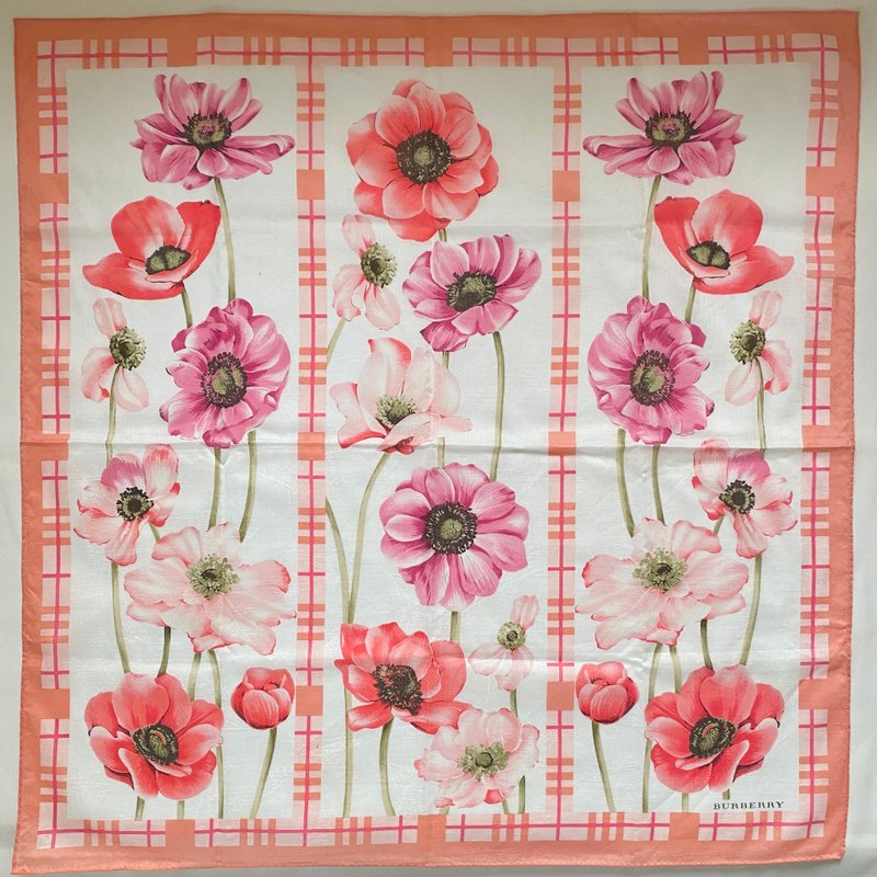 Vintage BURBERRY Pink Floral Cotton Handkerchief Pocket Square Bandana Scarf - 手帕 - 棉．麻 粉紅色