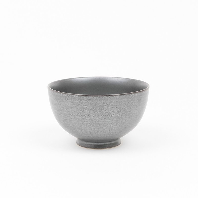 KIHARA Black Sand Glaze Porcelain Dinner Bowl S - ถ้วยชาม - เครื่องลายคราม สีดำ