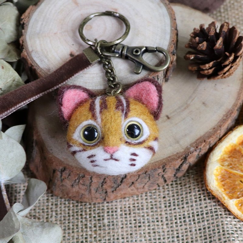 Wool Felt -- Leopard Cat Keychain Pendant - พวงกุญแจ - ขนแกะ สีส้ม