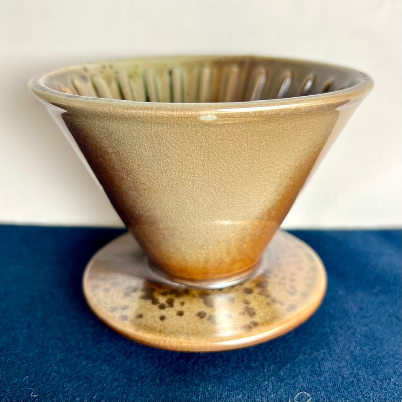 Colorful柴燒8天系列 咖啡濾杯 19  此款式不提供挑款 - 咖啡壺/手沖壺 - 陶 