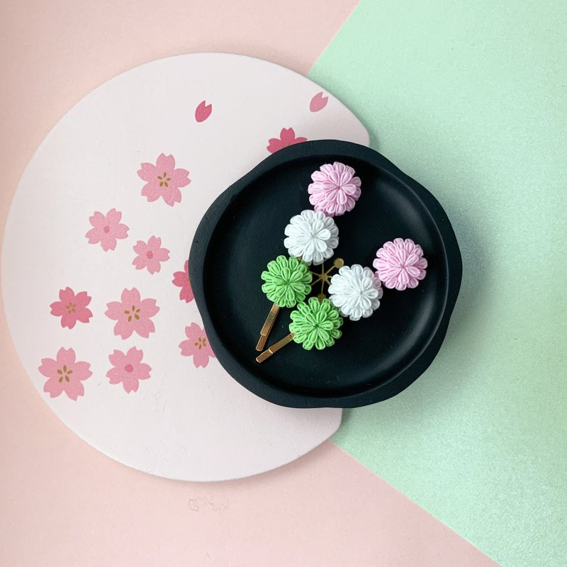 (櫻團子 花見団子) 細工布花 藥玉 髮夾 つまみ細工 - 髮圈/髮夾 - 棉．麻 粉紅色