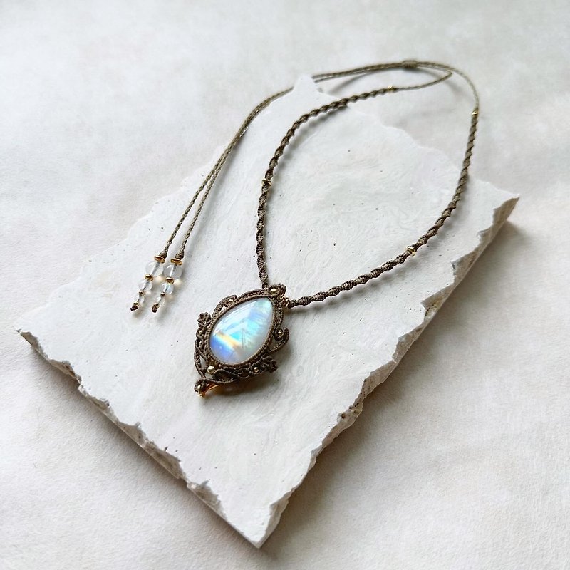 Illuminated Stone Braided Necklace - สร้อยคอ - วัสดุอื่นๆ 