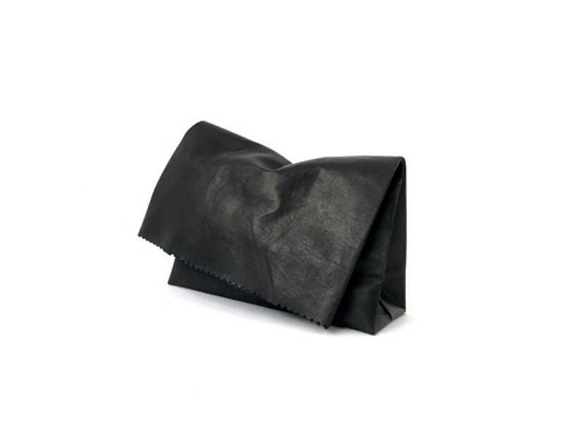 KAMIBUKURO (paper bag) M size Made of genuine domestic horse leather Black - กระเป๋าถือ - หนังแท้ สีดำ