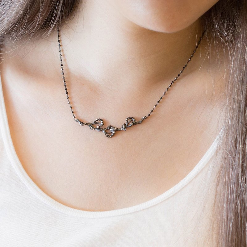 Vine necklace handmade by Taiwanese designer﹝Chia jewelry﹞ sterling silver - Necklaces - Other Metals 