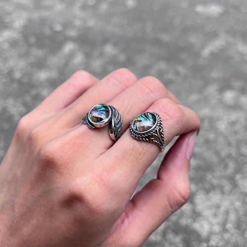 最終値下げ❗️ハンドメイド　オパールのシルバー花模様リング　12〜13号 最終値下げ❗️ハンドメイド オパールのシルバー花模様リング 12