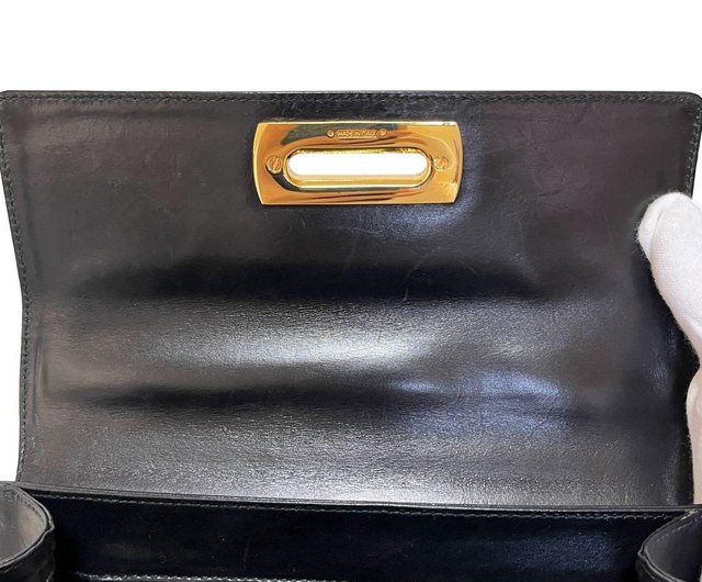 フェラガモ ハンドバッグ ガンチーニ 金具 ブラック レザー Salvatore Ferragamo フェラガモ ガンチーニ ハンドバッグ