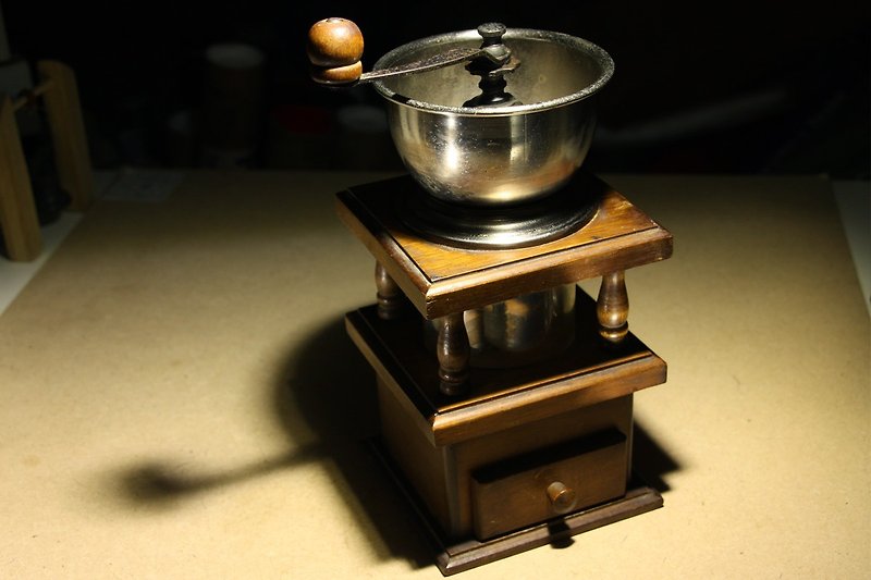 歐洲購入老件 雙層含保存層 咖啡豆 手搖磨豆機 - 咖啡壺/咖啡器具 - 木頭 咖啡色