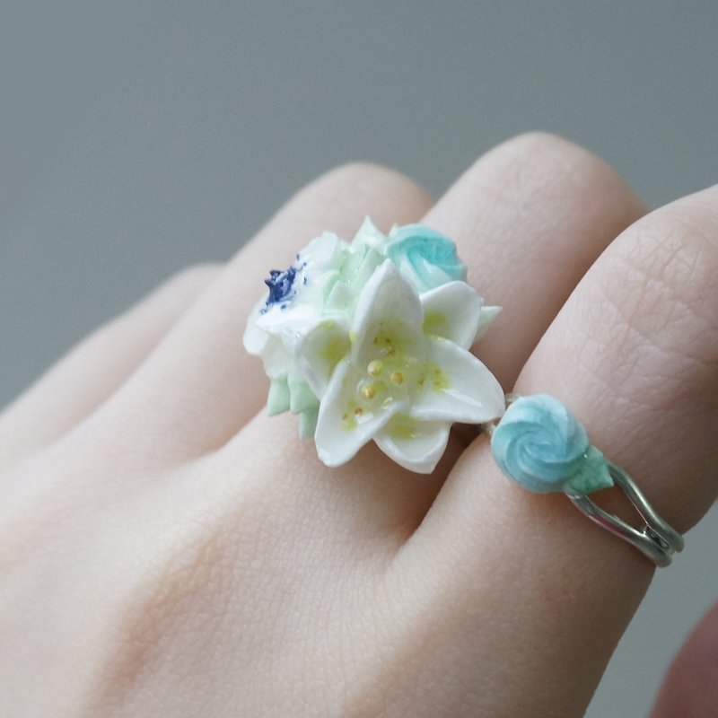 花束戒指 手工黏土裱花 可客製 - 戒指 - 黏土 藍色