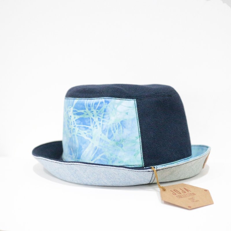 JOJA│ blue-green lake x-sided geometric polar bear hat - Contract - หมวก - ผ้าฝ้าย/ผ้าลินิน สีน้ำเงิน