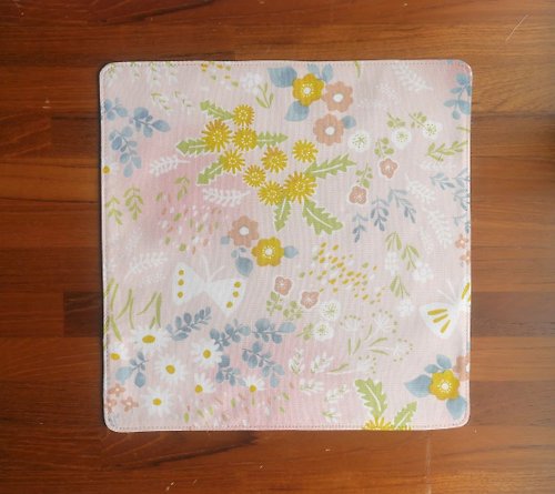凱蒂．心．手感生活 日本棉布手帕= 春之野原 = 粉紅 (共4色)
