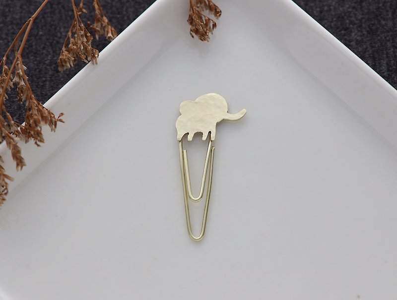 ni.kou Bronze elephant animal paper clip / bookmark - Bookmarks - Other Metals 