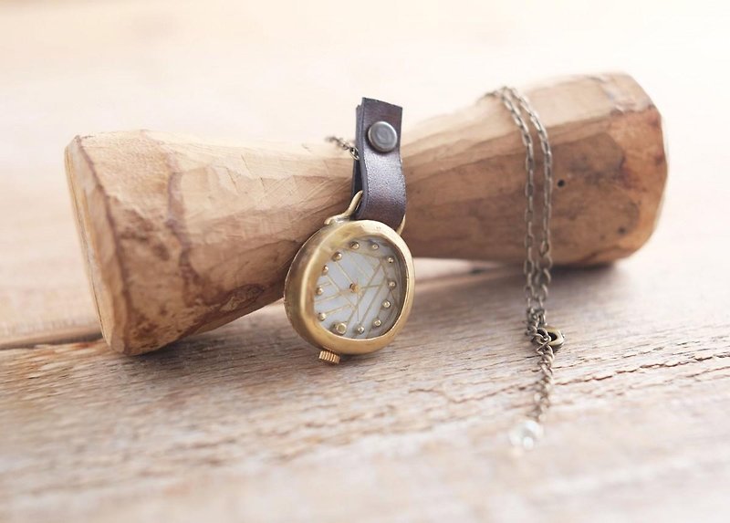 【受注生産】首からさげる時計 ami white YN002 - 女裝錶 - 其他金屬 金色
